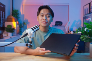 ryzen ai laptop tech marketing creative professionals